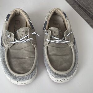Hey Dude Gray and‎ White Men’s Loafers Sz 11
